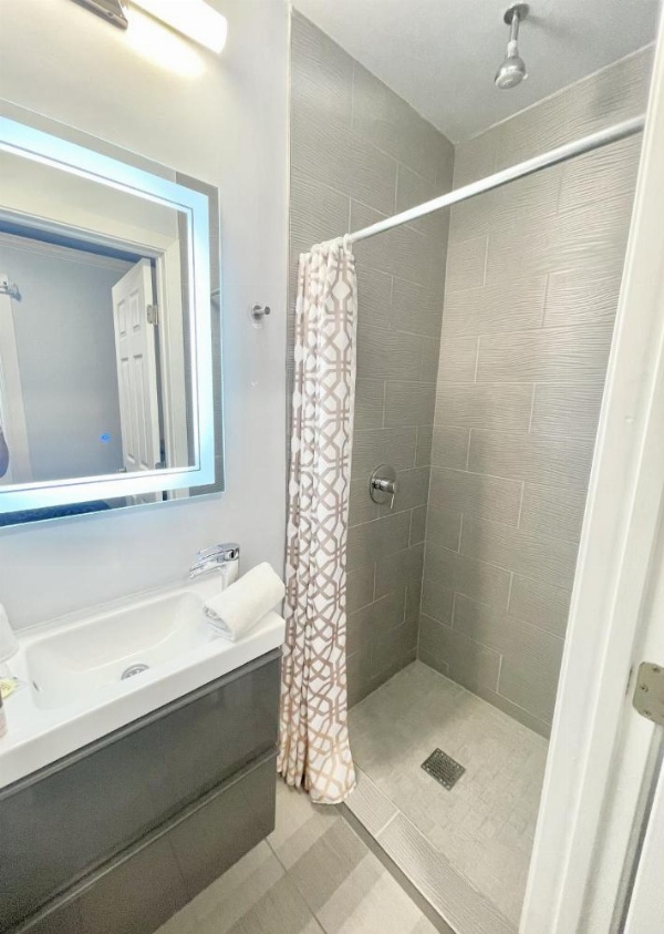 Twin Peaks Hotel image 13